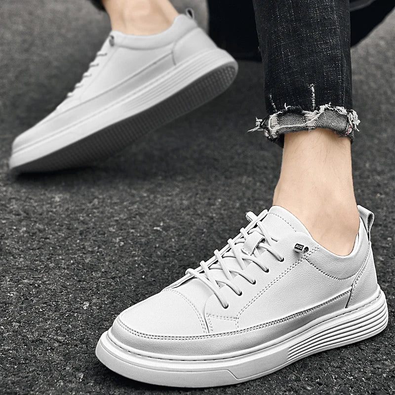 Men’s Low-Top Sneakers with Tonal Stitching and Lace-Up Closure